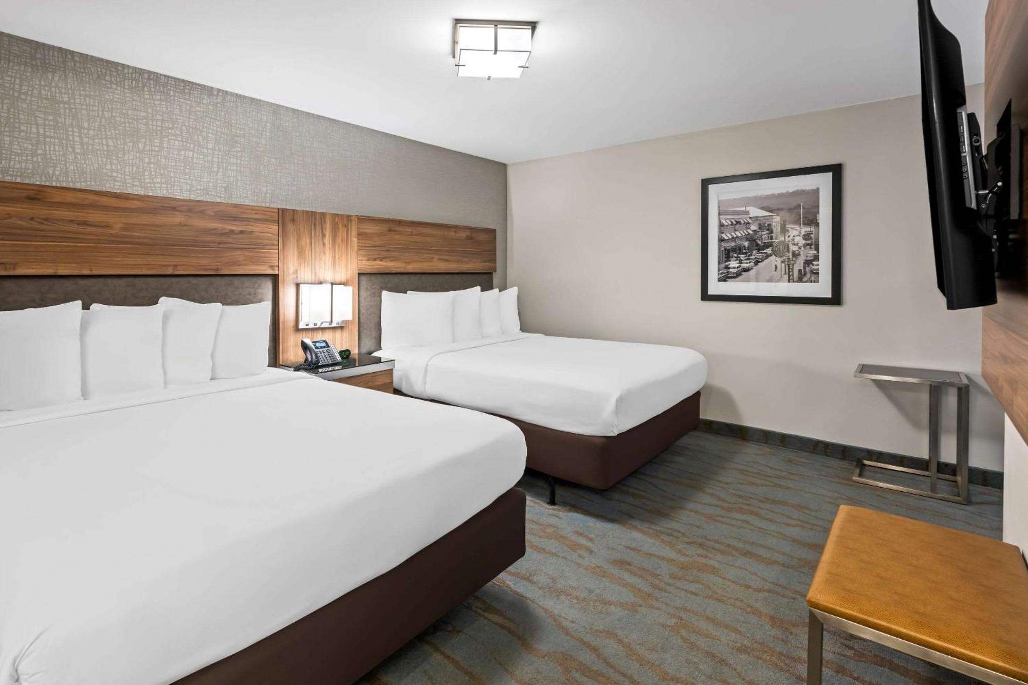 The Penn Stroud, Stroudsburg - Poconos, Ascend Hotel Collection Exterior photo
