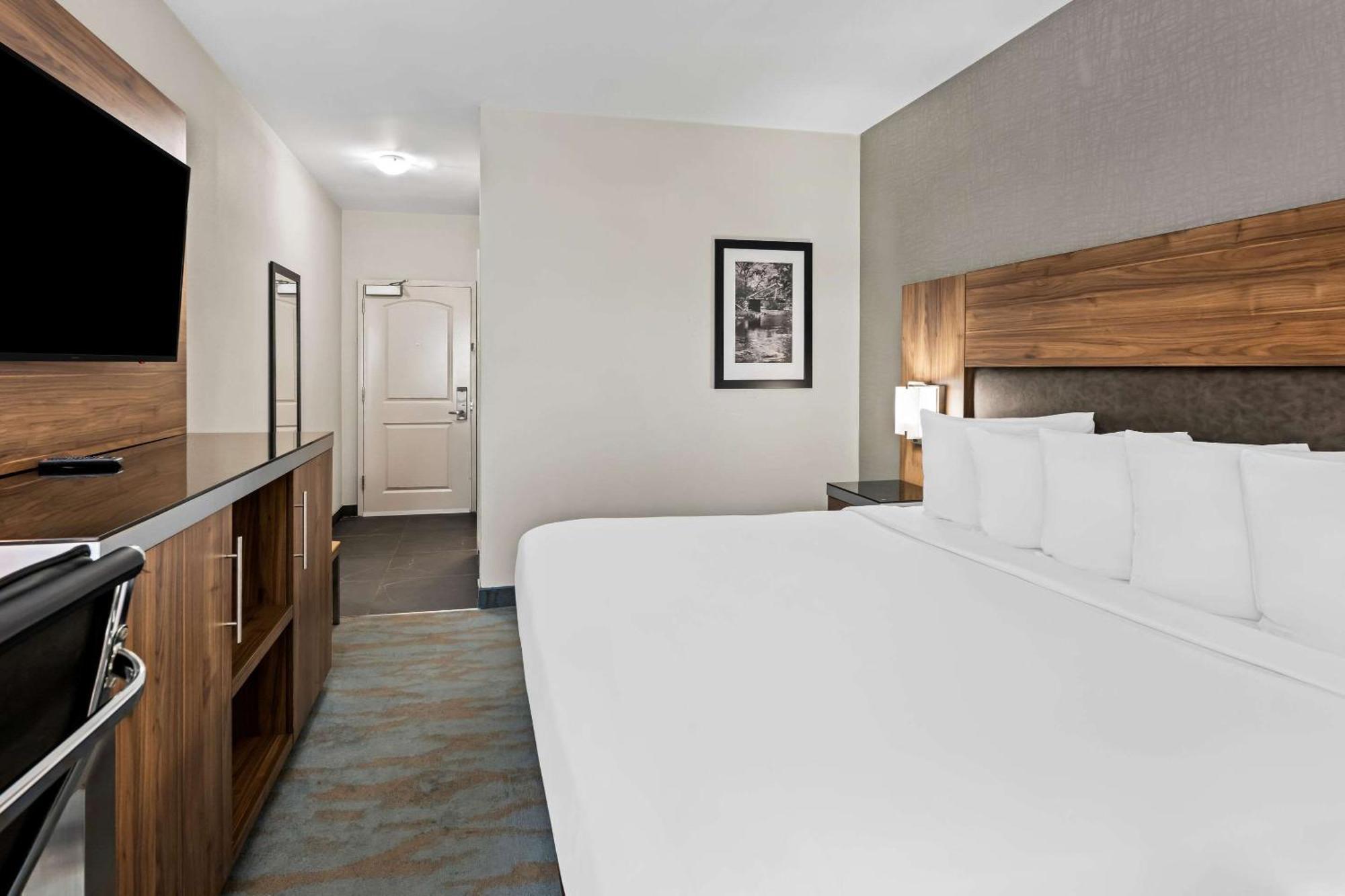 The Penn Stroud, Stroudsburg - Poconos, Ascend Hotel Collection Exterior photo